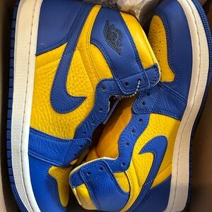 Jordan Retro 1 Air Maize and Blue High-Tops